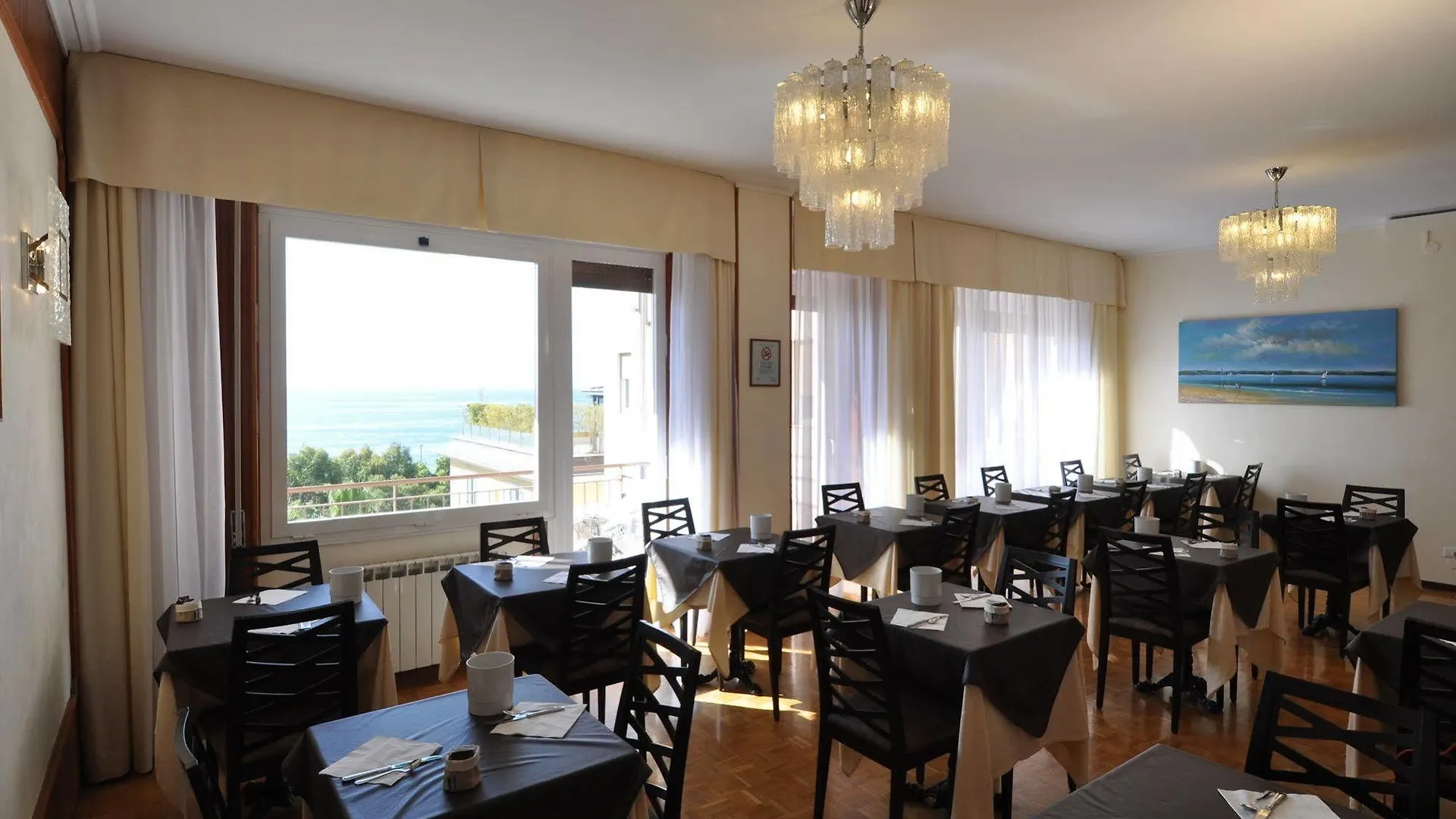 Hotel Sole Mare Sanremo 3*,  Italy